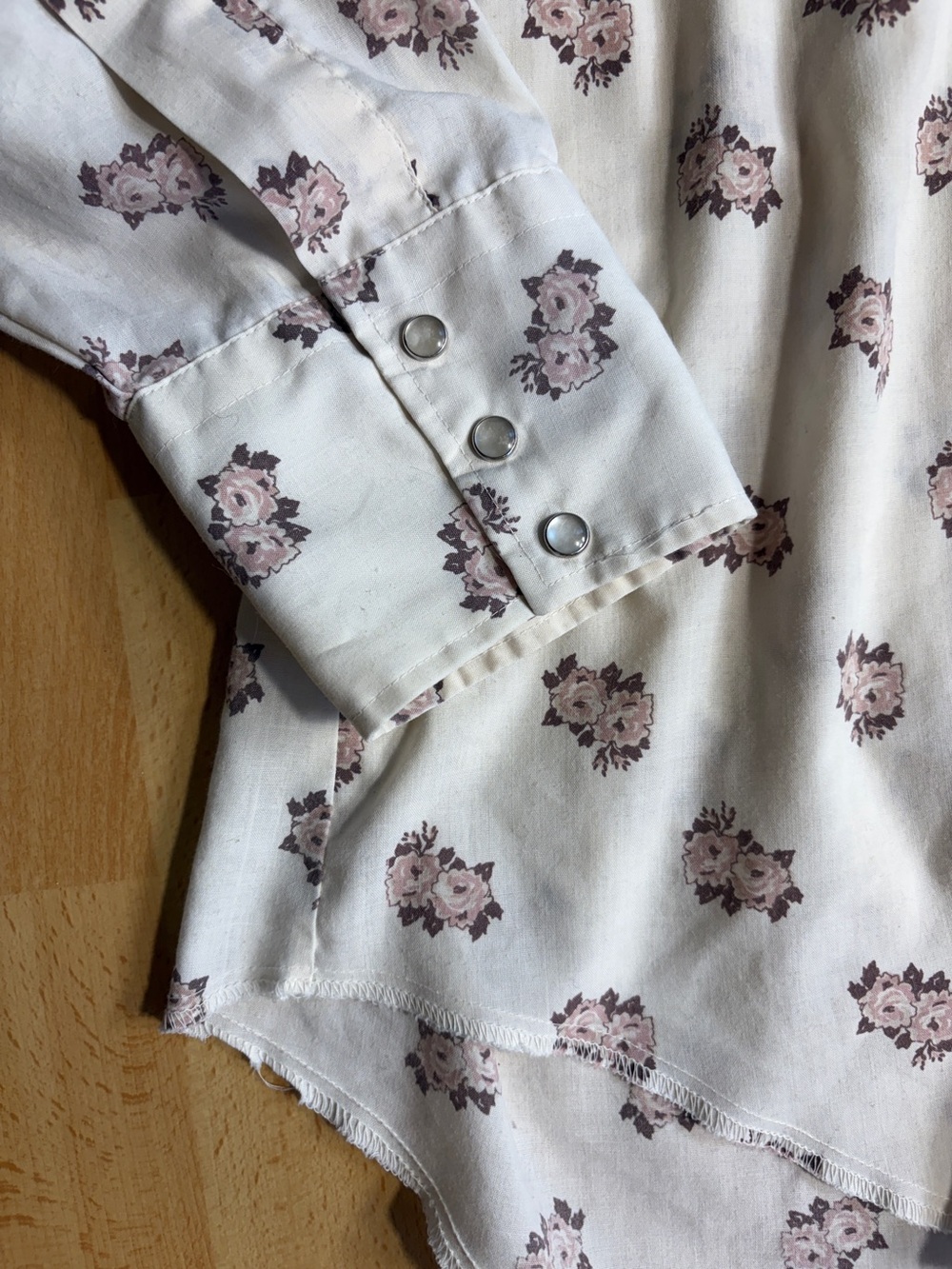 Vintage 70s Chute Cream Floral Pearl Snap Western Shirt Cowgirl Prairie Rodeo - Picture 5 of 12